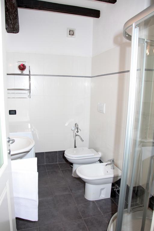 Il Sipario Bed and Breakfast Φεράρα Δωμάτιο φωτογραφία